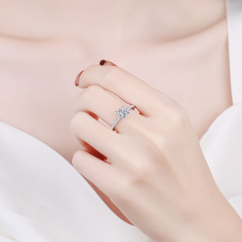 [Limara]ELEGANT PRINCESS CUT MOISSANITE ENGAGEMENT RING