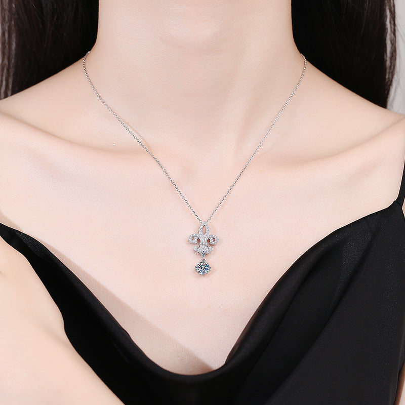 [Limara]ROYAL FLEUR-DE-LIS MOISSANITE PENDANT NECKLACE
