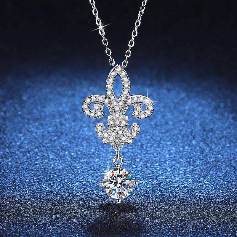 [Limara]ROYAL FLEUR-DE-LIS MOISSANITE PENDANT NECKLACE