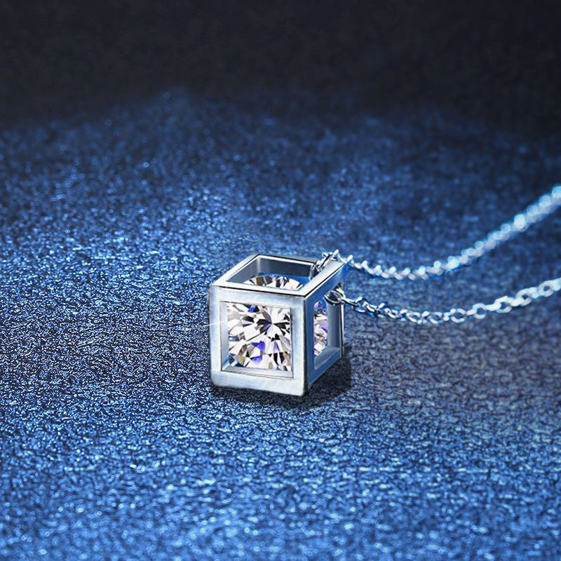 [Limara]GEOMETRIC SUGAR-CUBE MOISSANITE NECKLACE