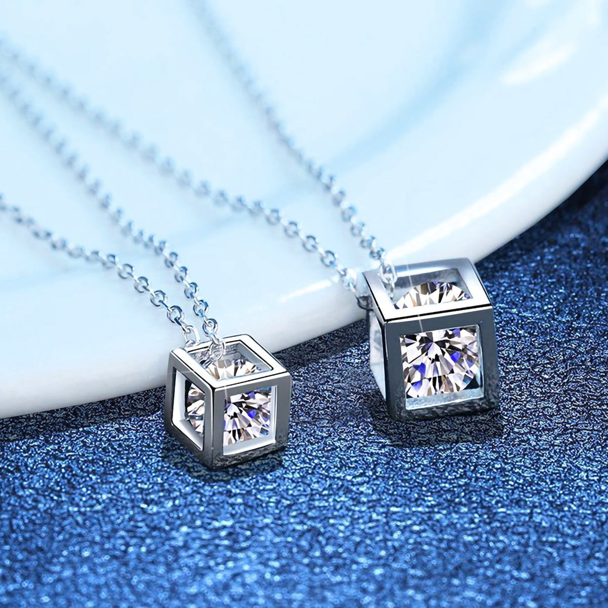 [Limara]GEOMETRIC SUGAR-CUBE MOISSANITE NECKLACE