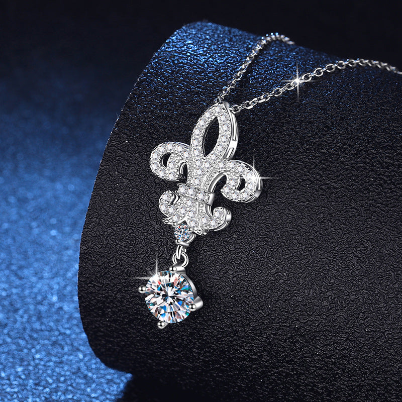 [Limara]ROYAL FLEUR-DE-LIS MOISSANITE PENDANT NECKLACE