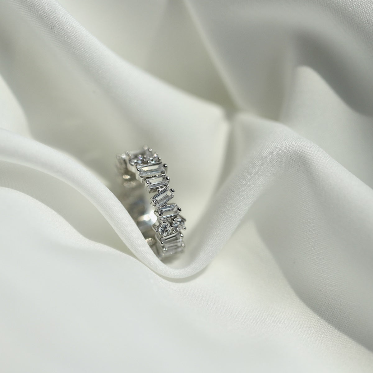 [Limara]Delicate Multi Shape Tennis Ring
