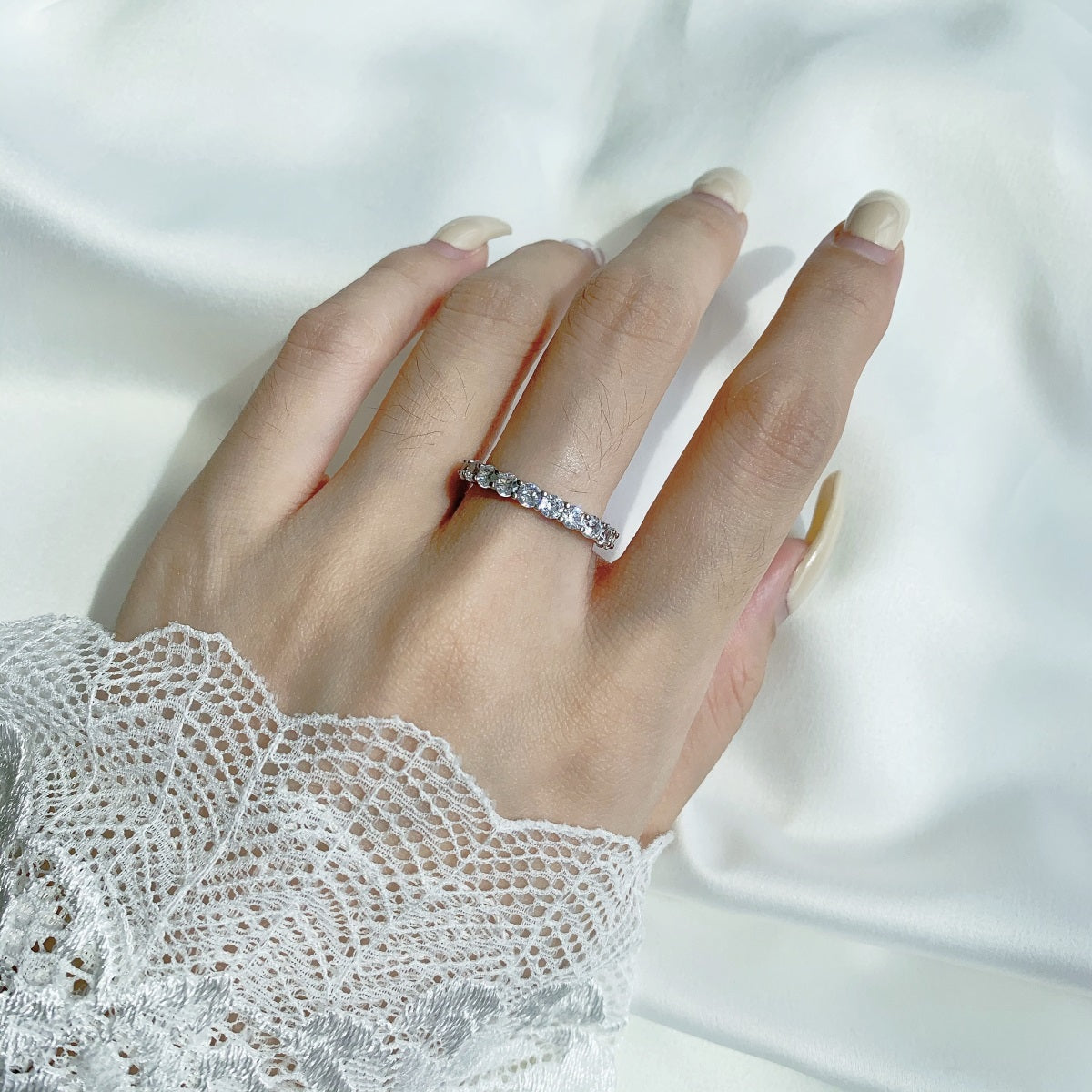 [Limara]Sparkling Round Cut Tennis Ring