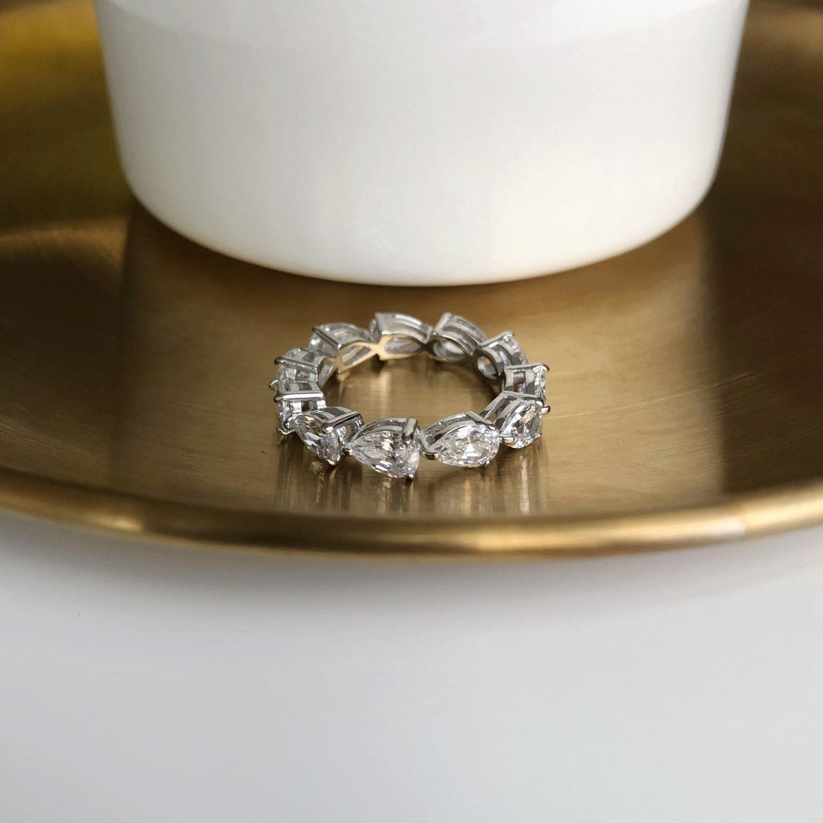 [Limara]Exquisite Pear Cut Tennis Ring