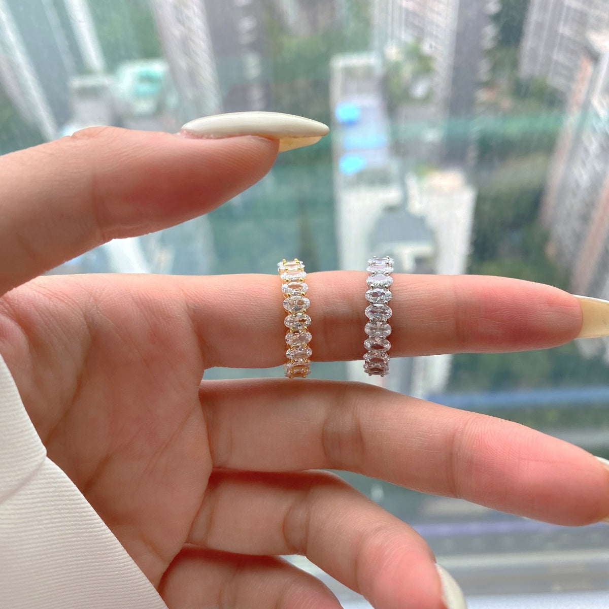 [Limara]Ornate Oval Cut Tennis Ring