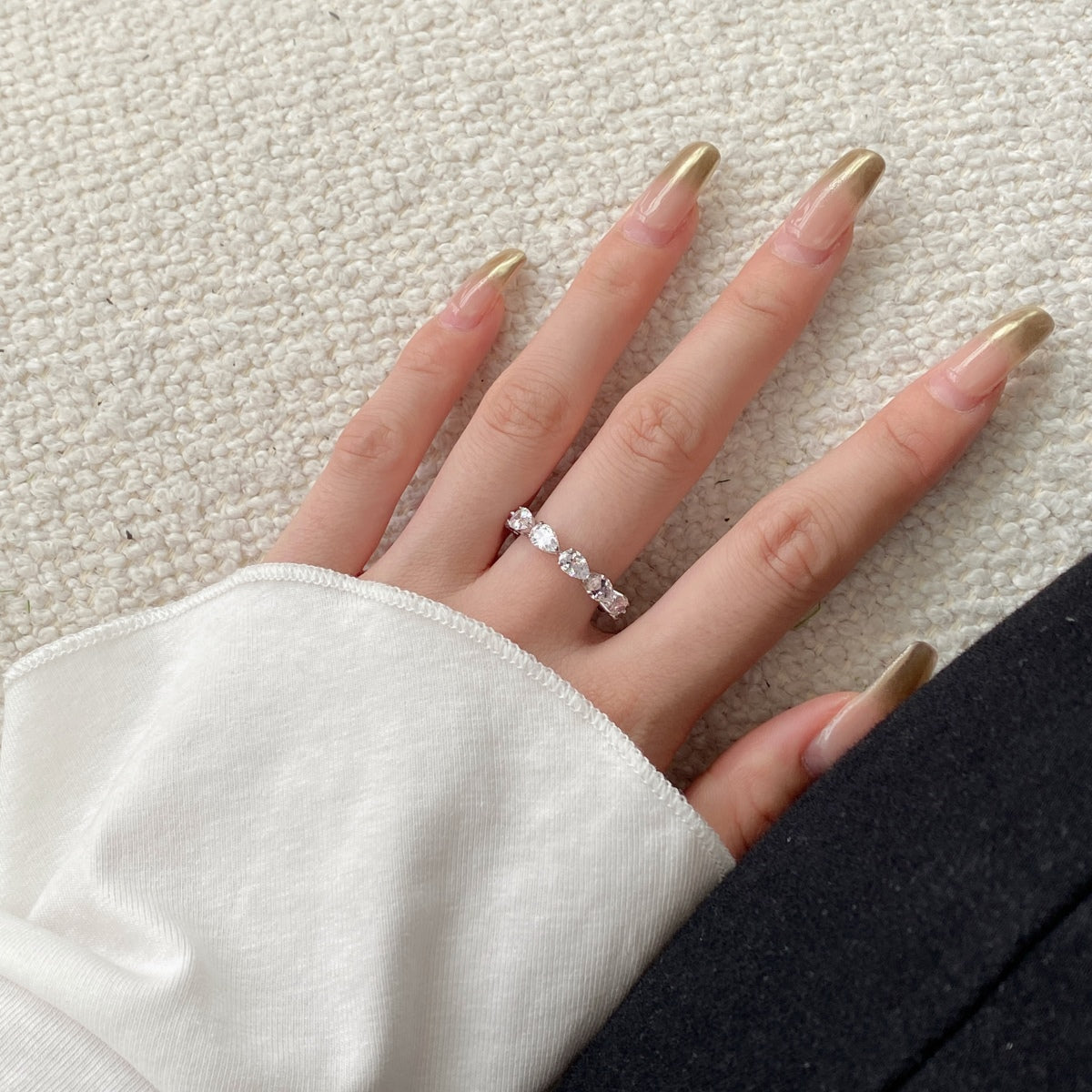 [Limara]Exquisite Pear Cut Tennis Ring