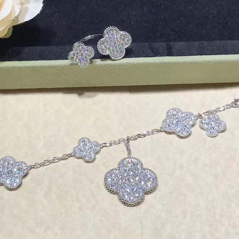 [Limara]CLOVER 6 MOTIFS SILVER DIAMOND BRACELET