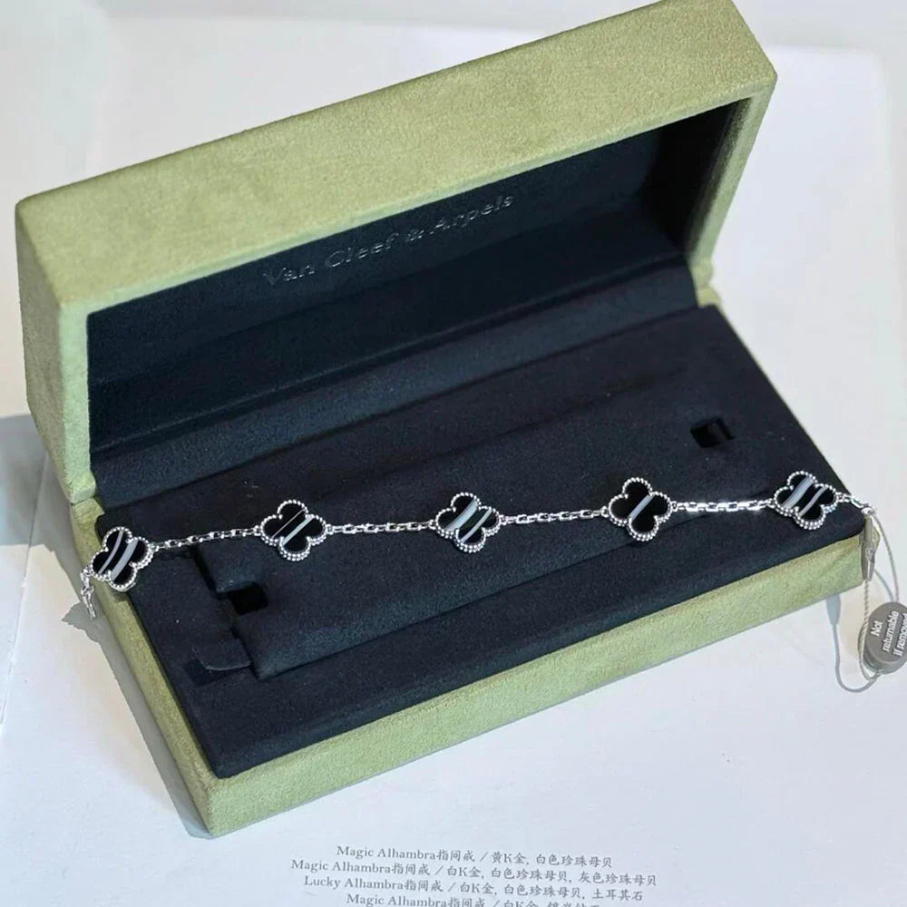 [Limara]  CLOVER 5 MOTIF PULSAR STONE BRACELET COLLECTION