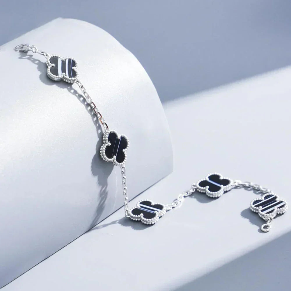 [Limara]  CLOVER 5 MOTIF PULSAR STONE BRACELET COLLECTION