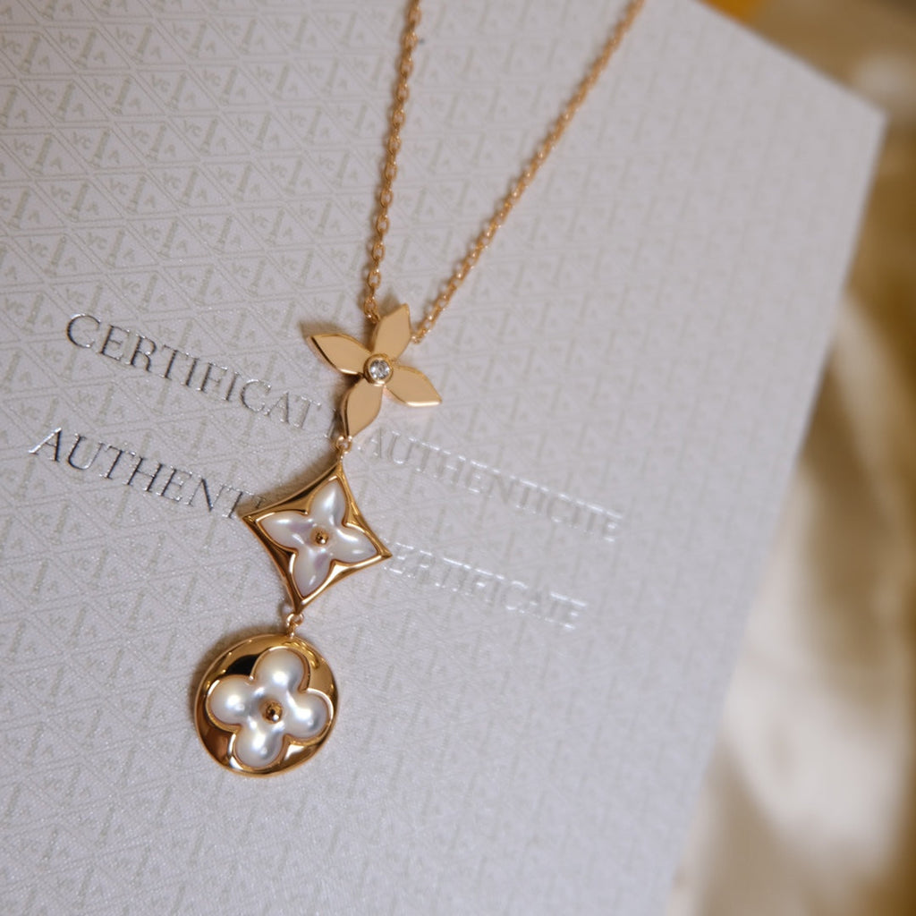 [Limara]COLOR BLOSSOM LARIAT NECKLACE ROSE GOLD WHITE MOTHER PEARL AND DIAMOND