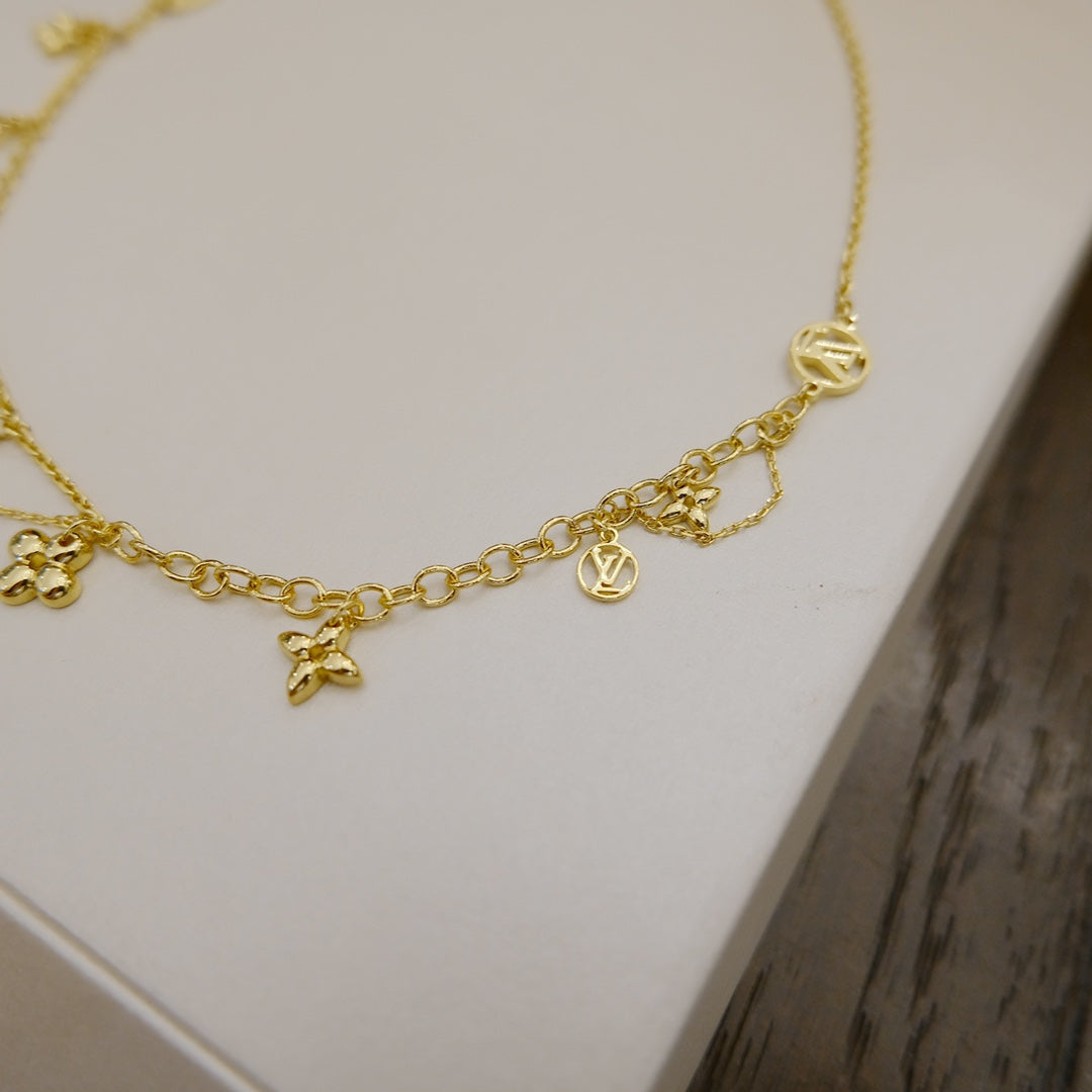 [Limara]BLOOMING SUPPLE NECKLACE BRASS