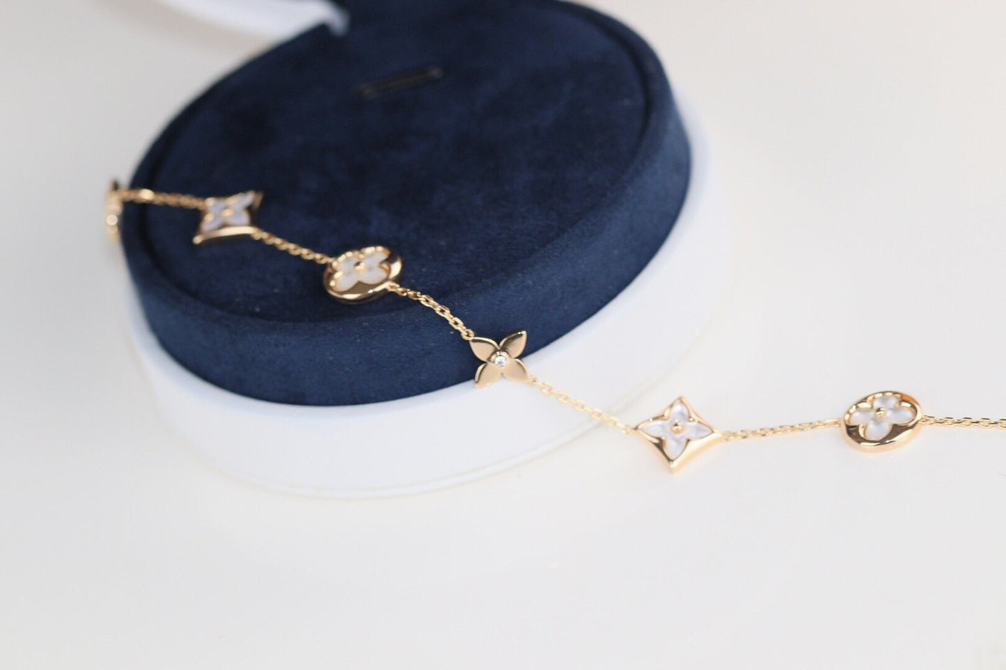 [Limara]LEAF CLOVER BRACELET