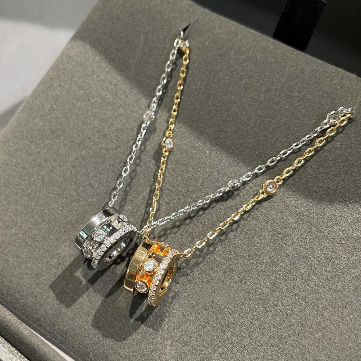 [Limara]CHAIN MOVE ROMANE PEDAND NECKLACE