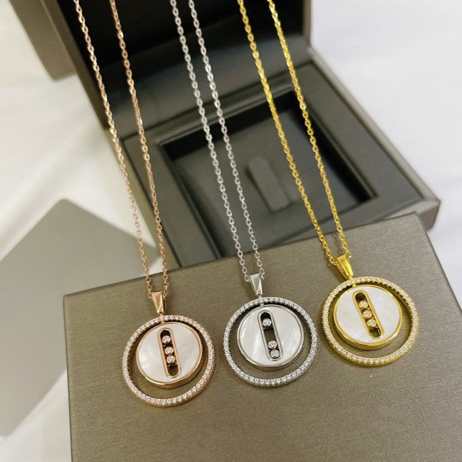 [Limara]LUCKY MOVE MM NACRE BLANCHE DIAMOND NECKLACE