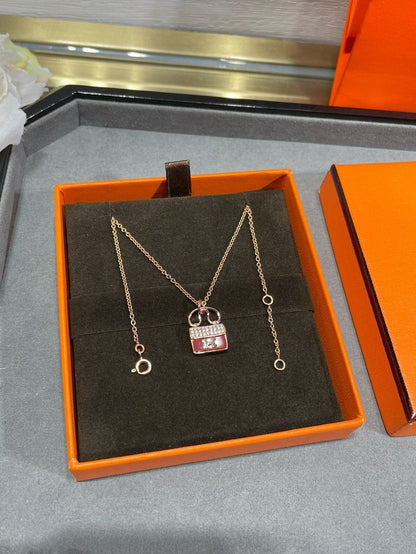 [Limara]H CIRCE MOISSANITE PENDANT NECKLACE GOLD