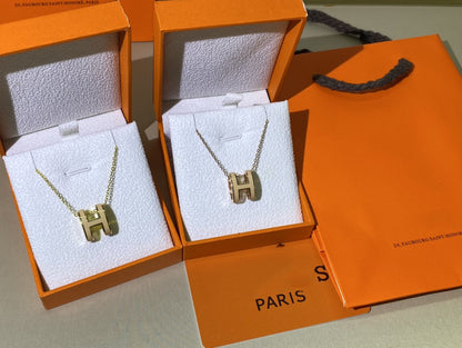 [Limara]HM CLIC YELLOW ENAMEL GOLD NECKLACE