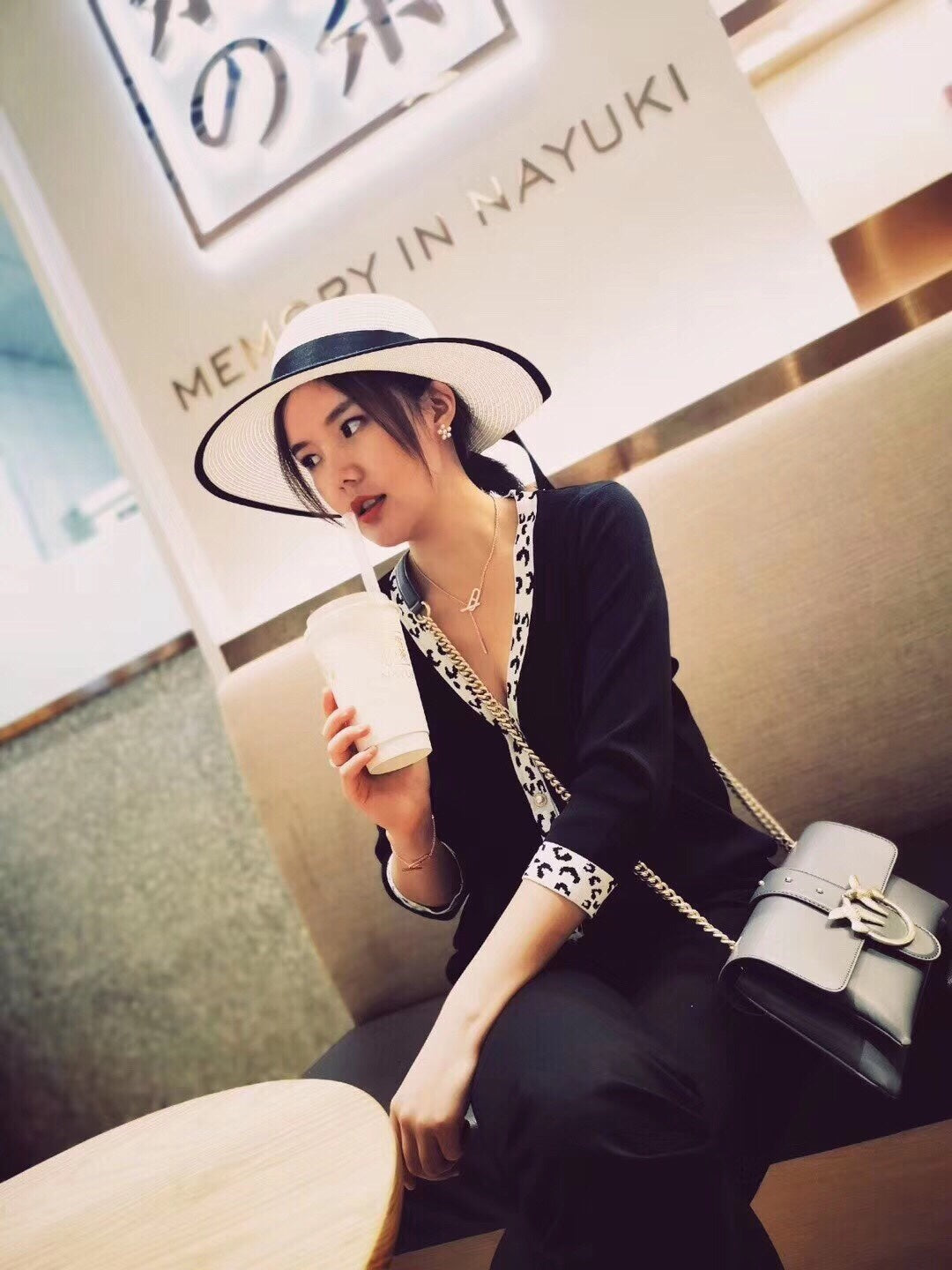 [Limara]HM FIRE PIG NOSE NECKLACE TRENDY STREET
