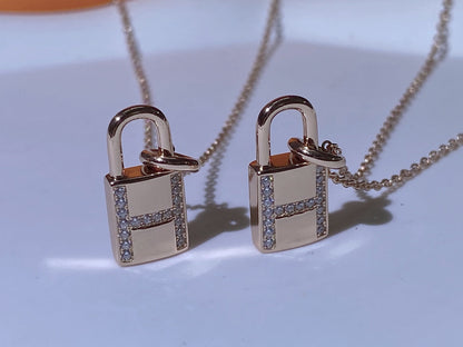 [Limara]HM ADVANCED NICHE LOCK HEAD NECKLACE DIAMONDS