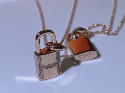 [Limara]HM ADVANCED NICHE LOCK HEAD NECKLACE DIAMONDS