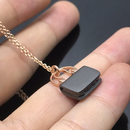 [Limara]WOMEN'S HM AMULETTES CONSTANCE PENDANT NECKLACE