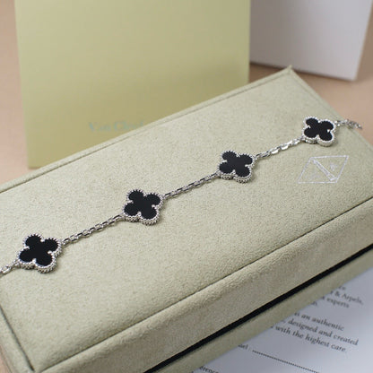 [Limara]LUCKY CLOVER 5-MOTIF BRACELET - BLACK OXNY COLLECTION