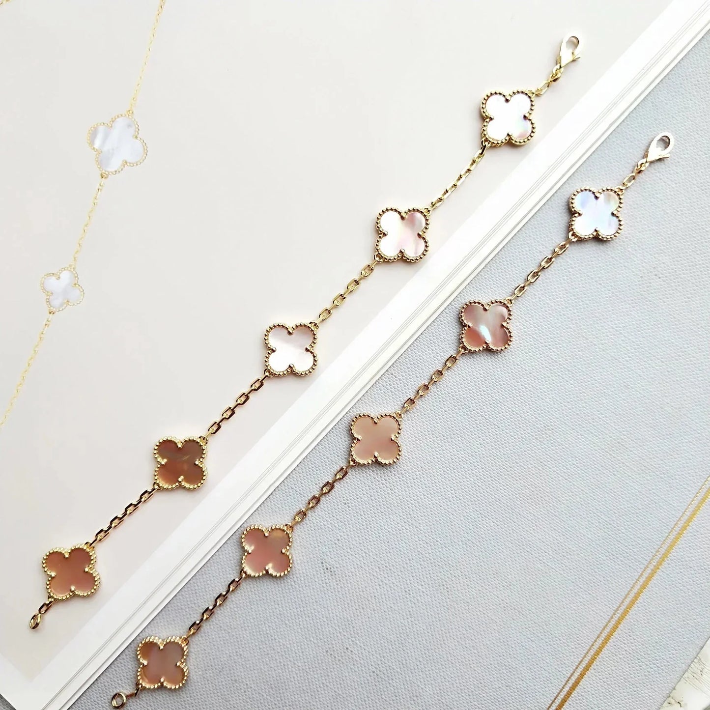 [Limara]LUCKY CLOVER 5-MOTIF BRACELET - PINK MOTHER-OF-PEARL COLLECTION