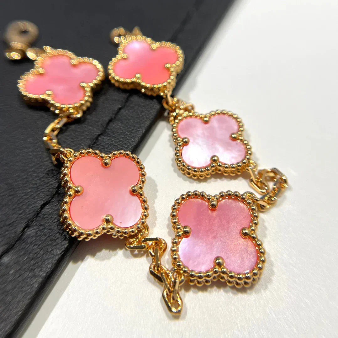 [Limara]LUCKY CLOVER 5-MOTIF BRACELET - PINK MOTHER-OF-PEARL COLLECTION