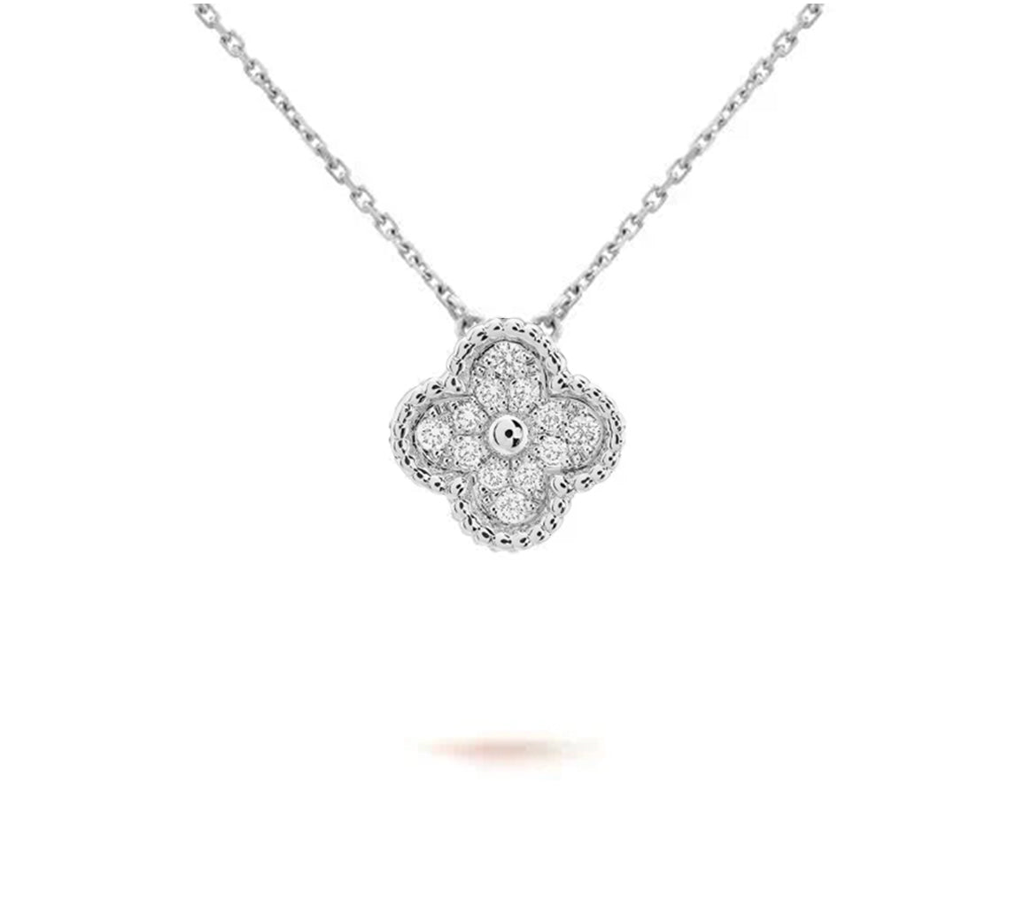 [Limara]15MM CLOVER FLOWER PENDANT NECKLACE WHITE GOLD COLLECTION