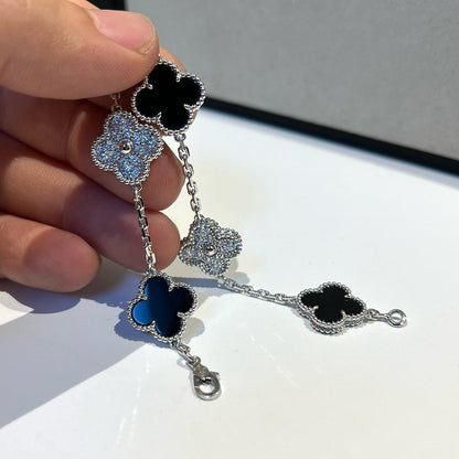 [Limara]LUCKY CLOVER 5-MOTIF BRACELET - BLACK OXNY COLLECTION