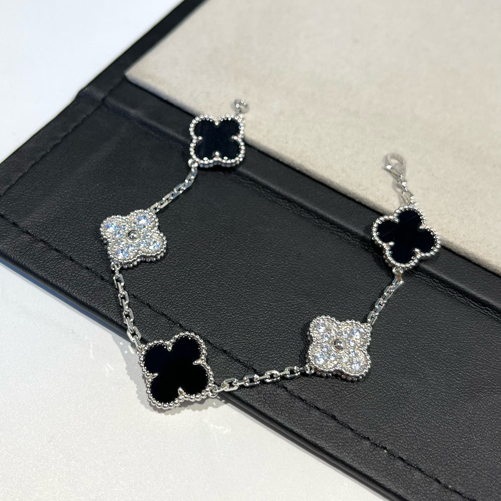 [Limara]LUCKY CLOVER 5-MOTIF BRACELET - BLACK OXNY COLLECTION