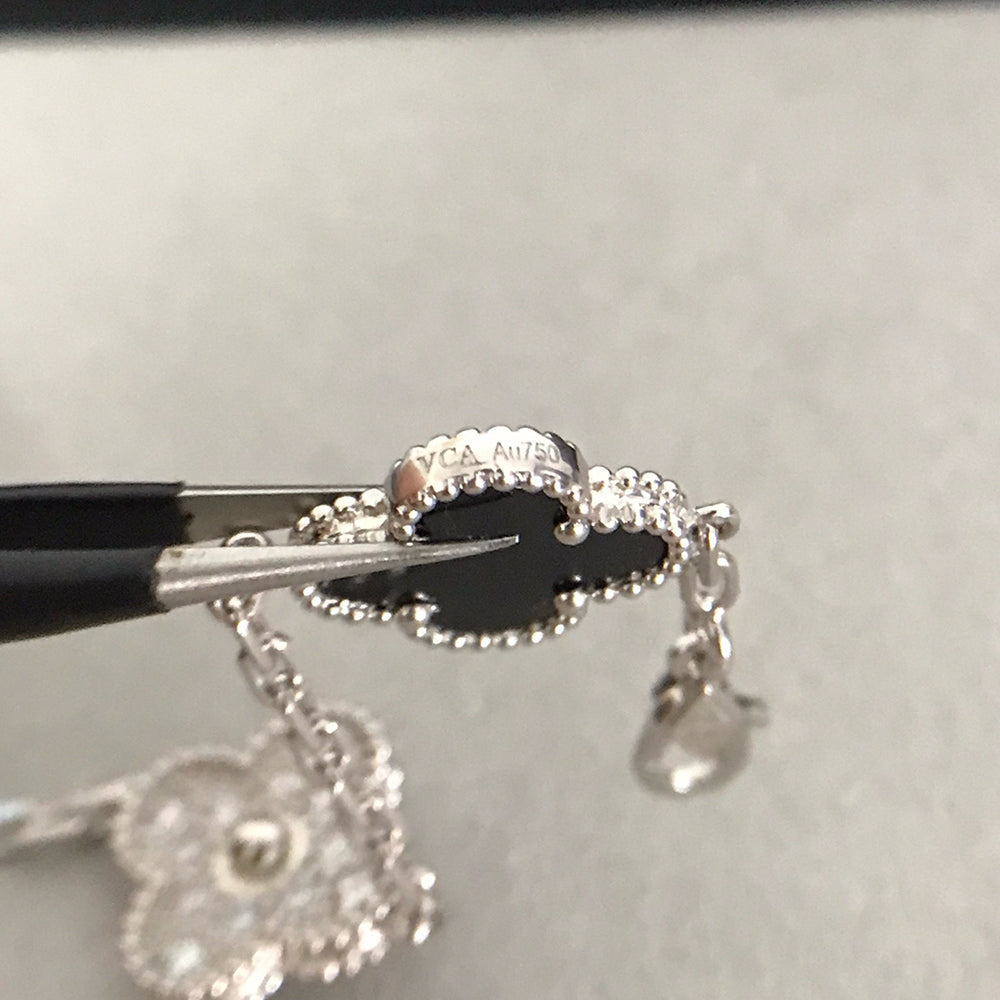 [Limara]LUCKY CLOVER 5-MOTIF BRACELET - BLACK OXNY COLLECTION