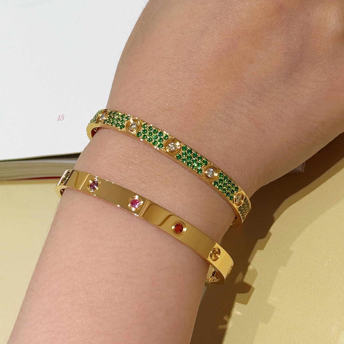 [Limara] 2026 PAVE GEMSTONE LOVE BRACELET 6.1MM 10 DIAMONDS