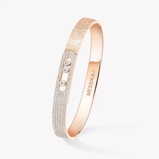 [Limara]MOVE NOA CISELÉ HALF-PAVÉ DIAMOND BANGLE BRACELET