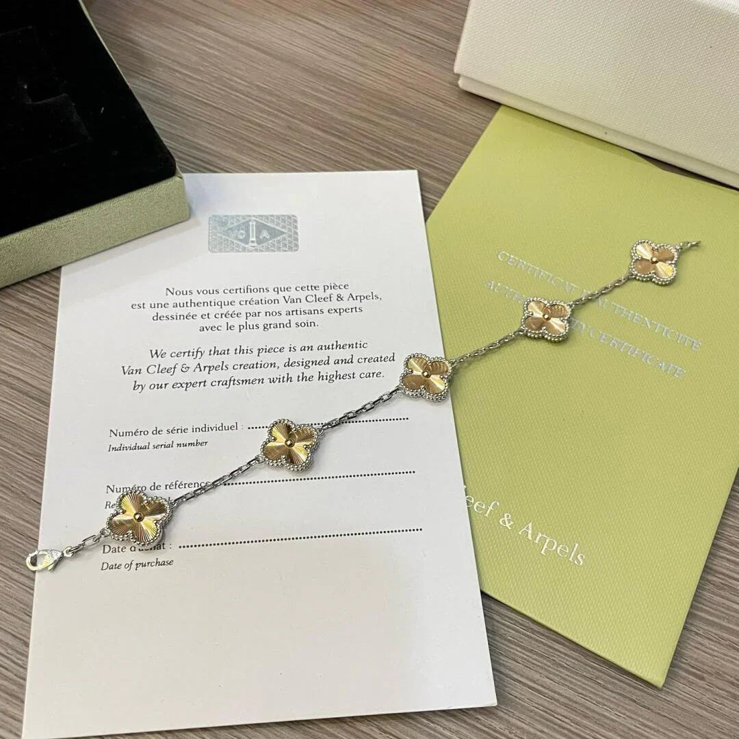 [Limara]LUCKY CLOVER 5-MOTIF BRACELET - LASER COLLECTION