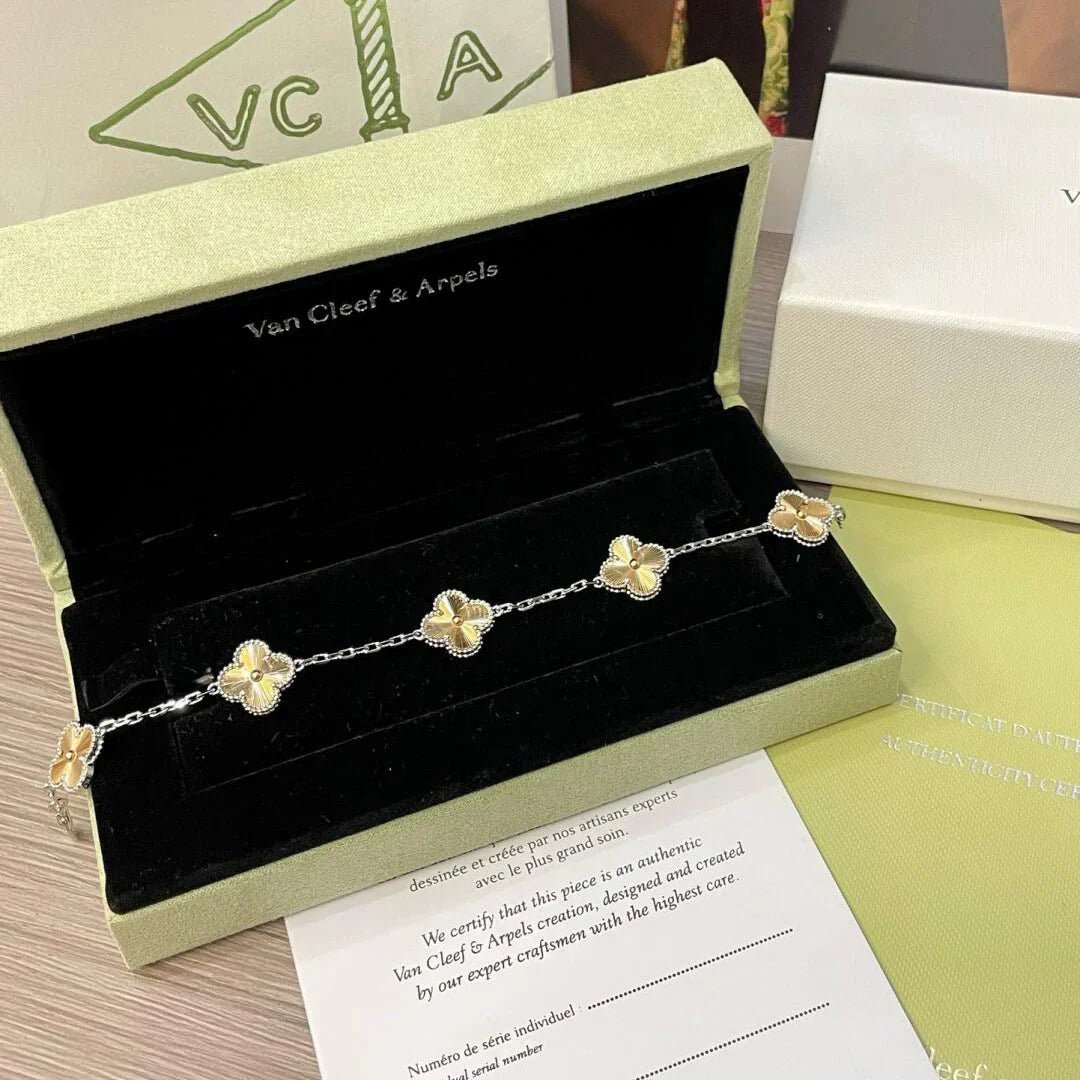 [Limara]LUCKY CLOVER 5-MOTIF BRACELET - LASER COLLECTION