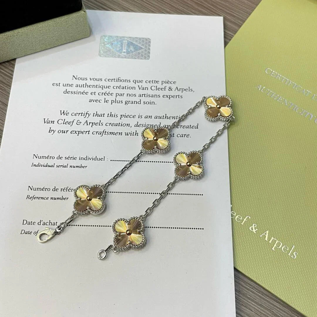 [Limara]LUCKY CLOVER 5-MOTIF BRACELET - LASER COLLECTION