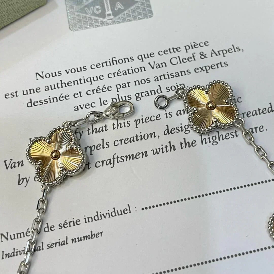 [Limara]LUCKY CLOVER 5-MOTIF BRACELET - LASER COLLECTION