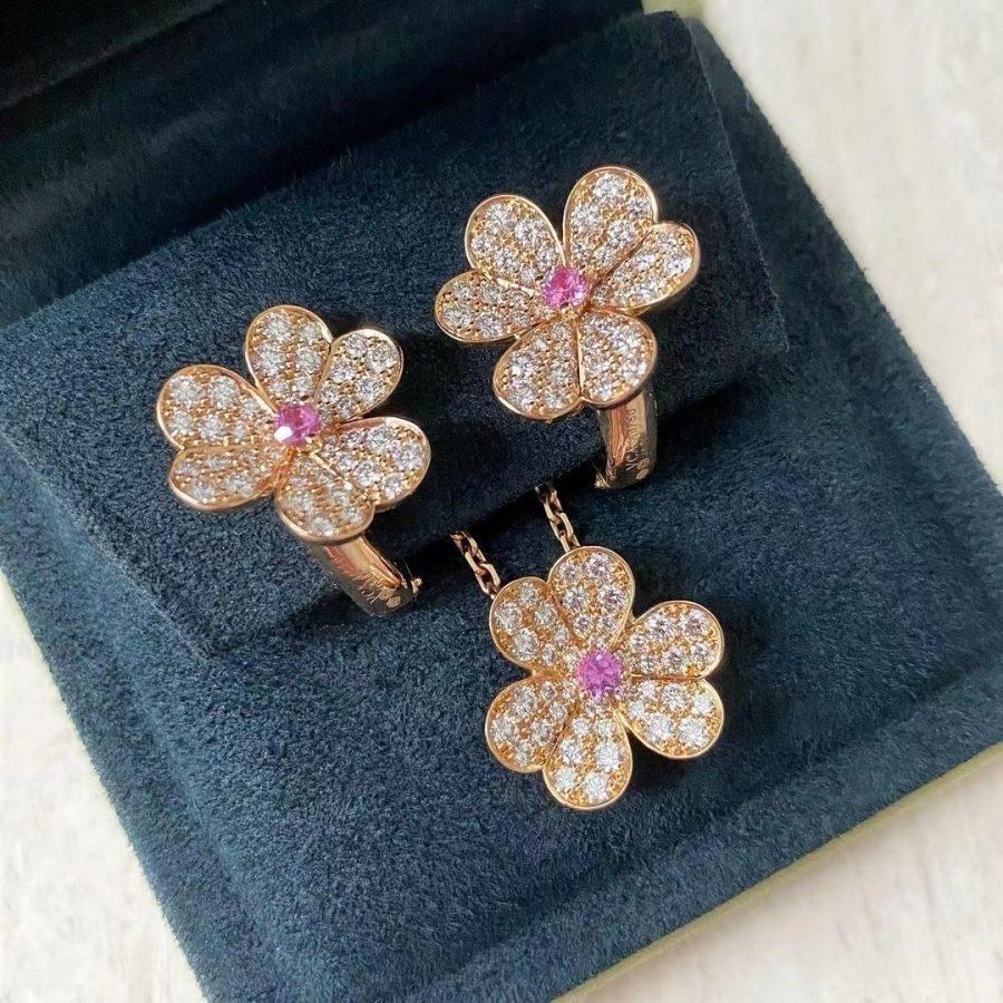 [Limara]PAVÉ DIAMOND BUTTERFLY CHARM NECKLACE