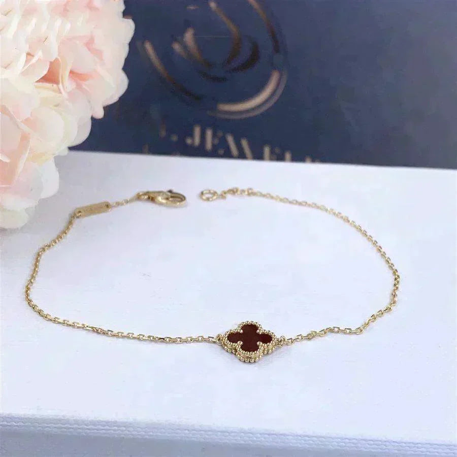 [Limara]CLOVER  CARNELIAN SINGLE FLOWER BRACELET