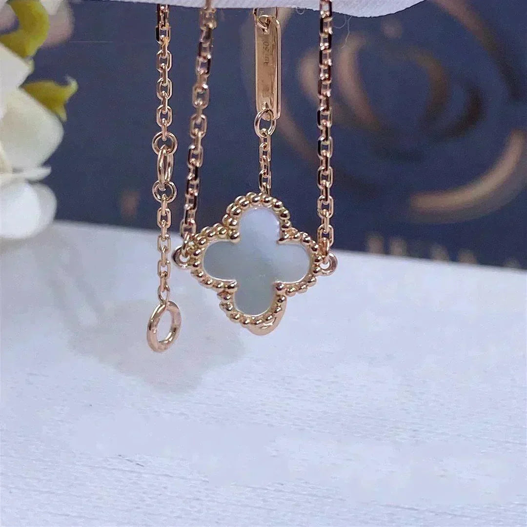 [Limara] Clover White Mother-of-Pearl & JUSTE Bracelet Stack Set