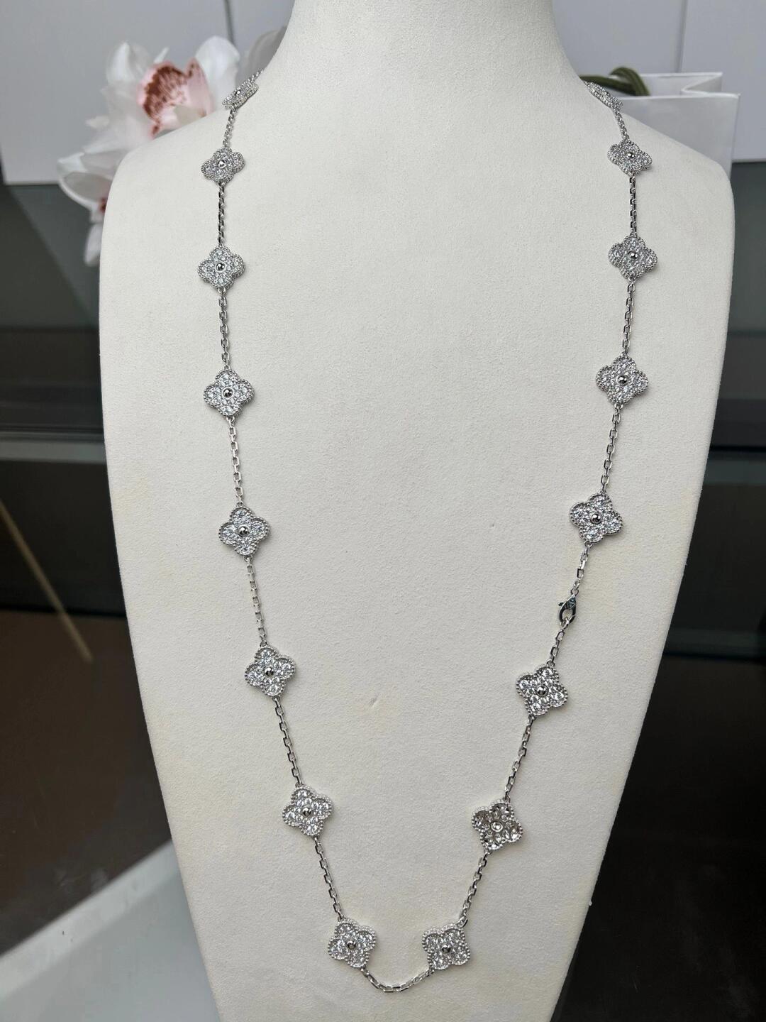 [Limara]CLOVER 20 MOTIFS DIAMOND SILVER