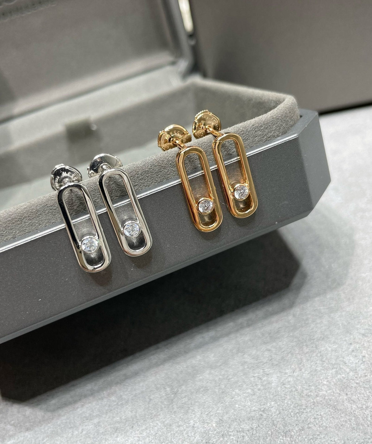 [Limara]MOVE UNO SMALL 1 DIAMOND EARRINGS