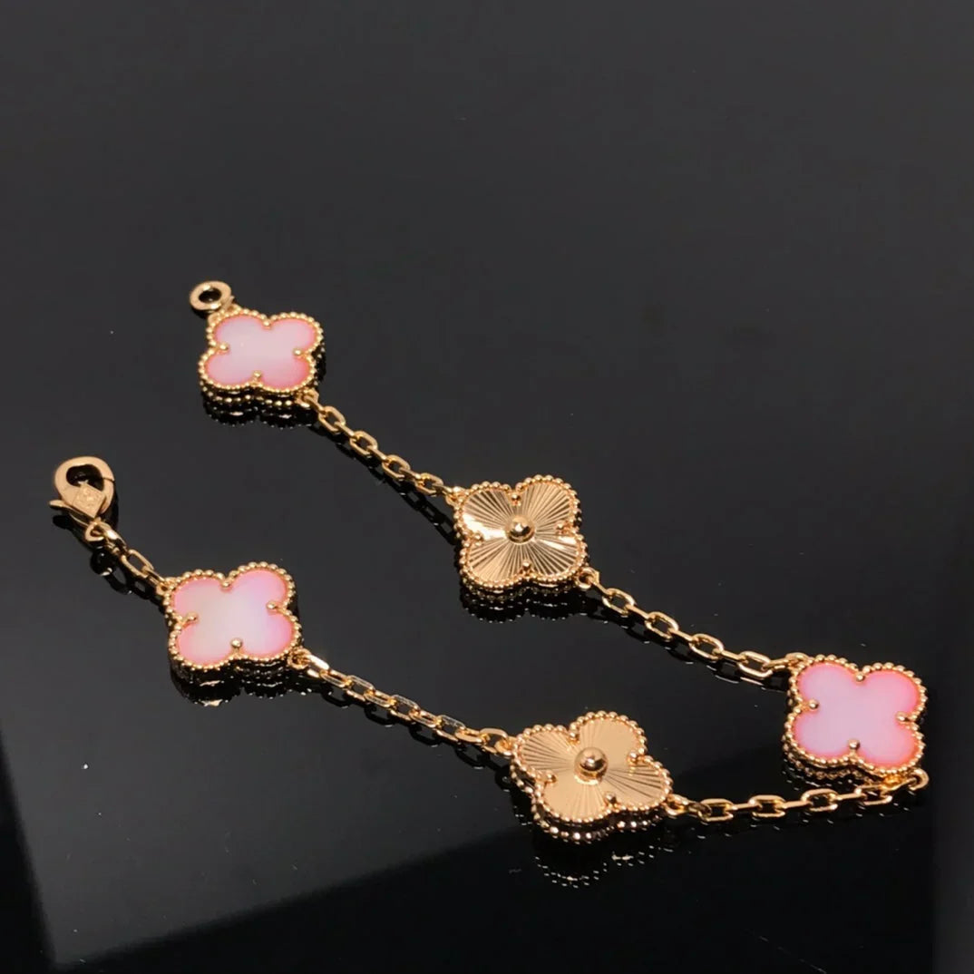 [Limara]LUCKY CLOVER 5-MOTIF BRACELET - PINK MOTHER-OF-PEARL COLLECTION