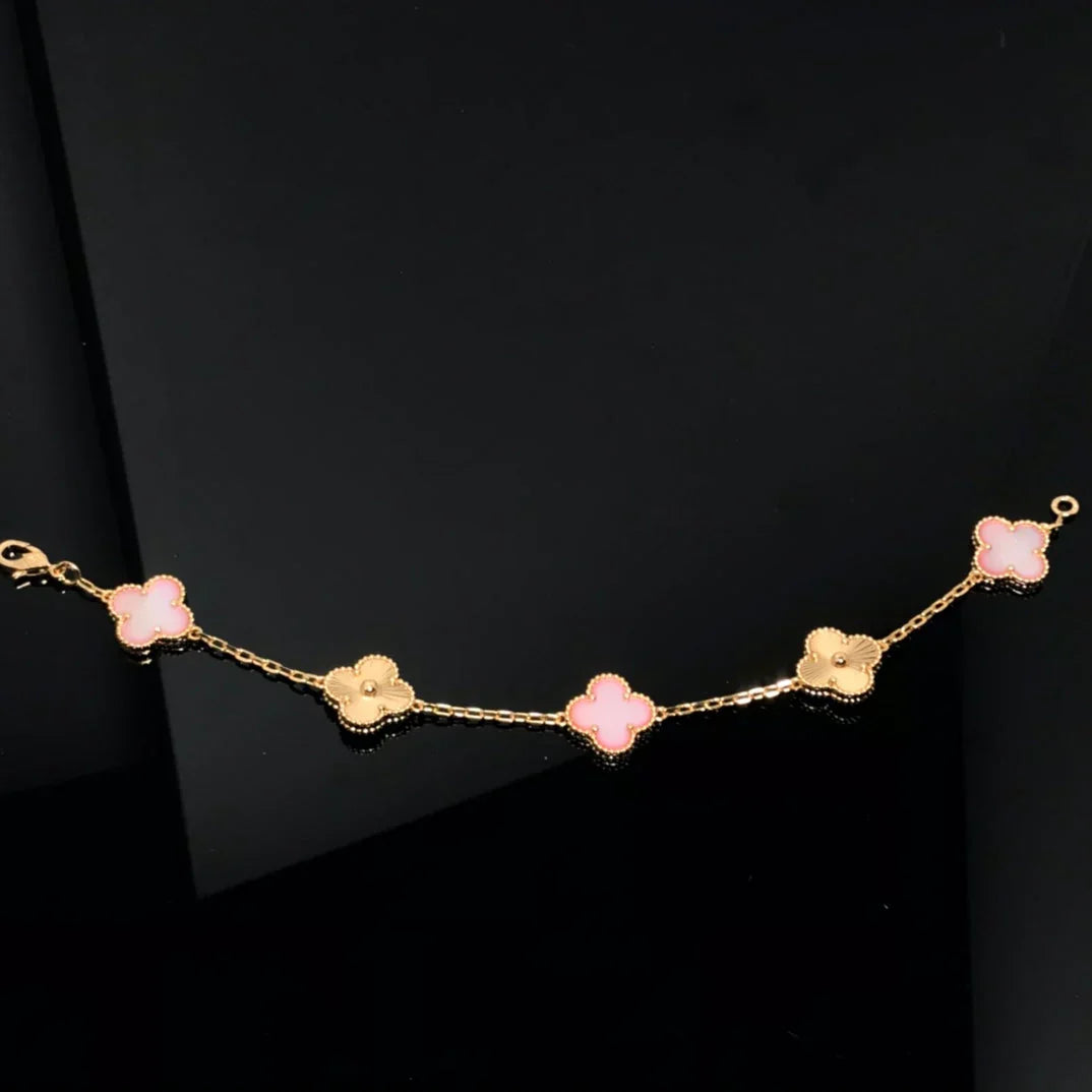 [Limara]LUCKY CLOVER 5-MOTIF BRACELET - PINK MOTHER-OF-PEARL COLLECTION