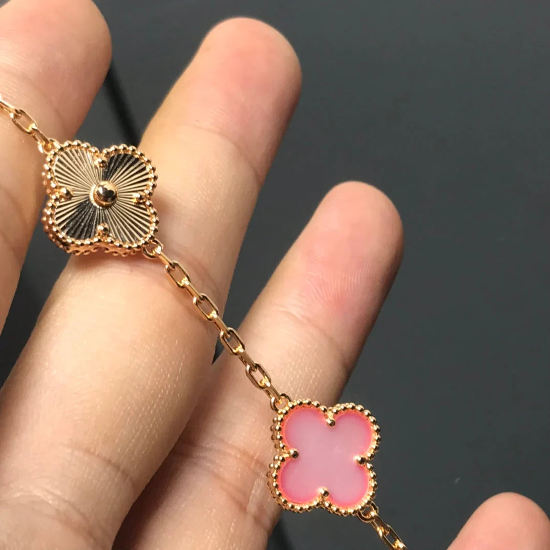 [Limara]LUCKY CLOVER 5-MOTIF BRACELET - PINK MOTHER-OF-PEARL COLLECTION