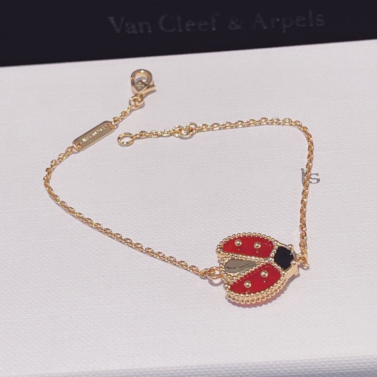 [Limara]LUCKY SPRING 1 MOTIF PINK GOLD BRACELET