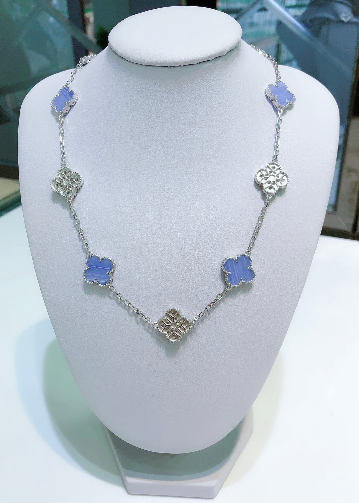 [Limara]CLOVER 10 MOTIFS CHALCEDONY DIAMONDS SILVER NECKLACE
