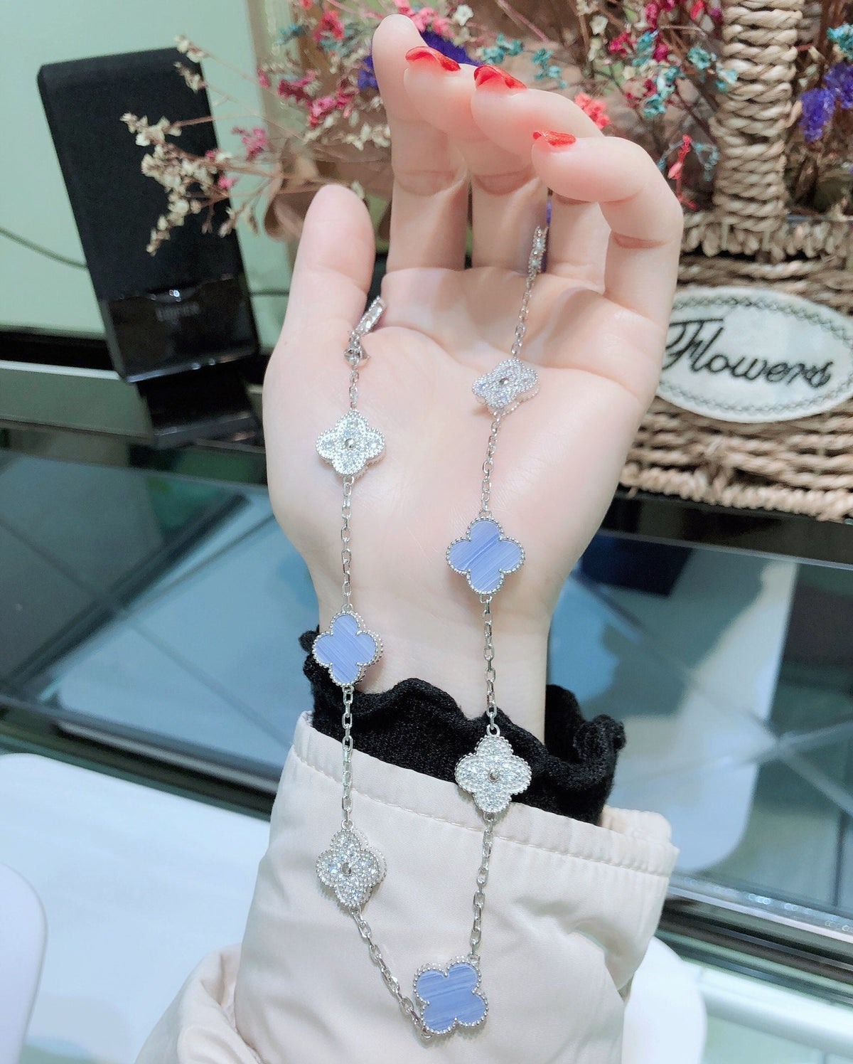 [Limara]CLOVER 10 MOTIFS CHALCEDONY DIAMONDS SILVER NECKLACE